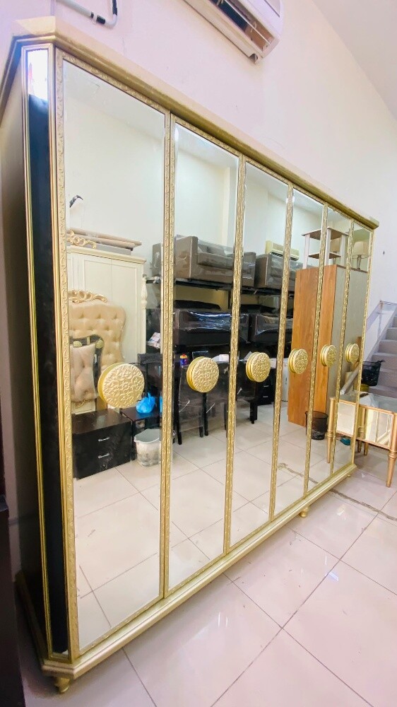 FOR SALE COMPLETE BEDROOM SET - 2