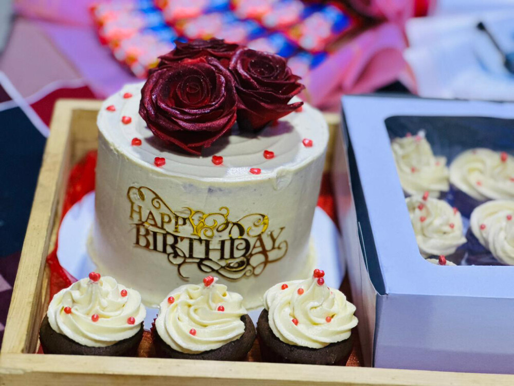 flower bouquet and chocolate bouque - 8