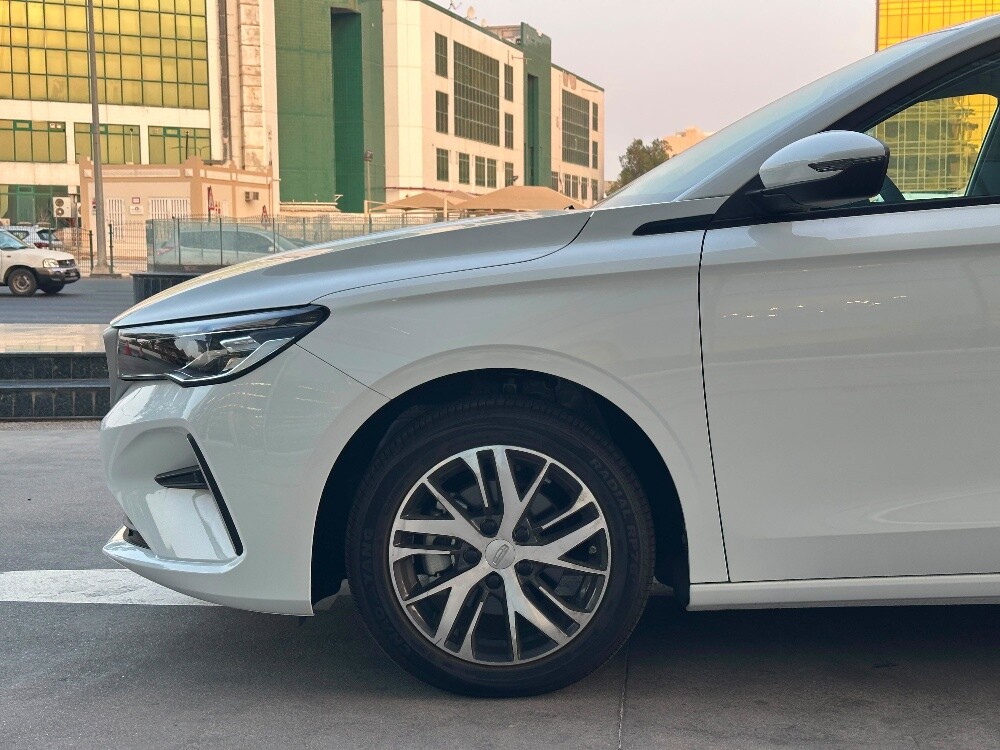 Geely Emgrand 2026 - 6