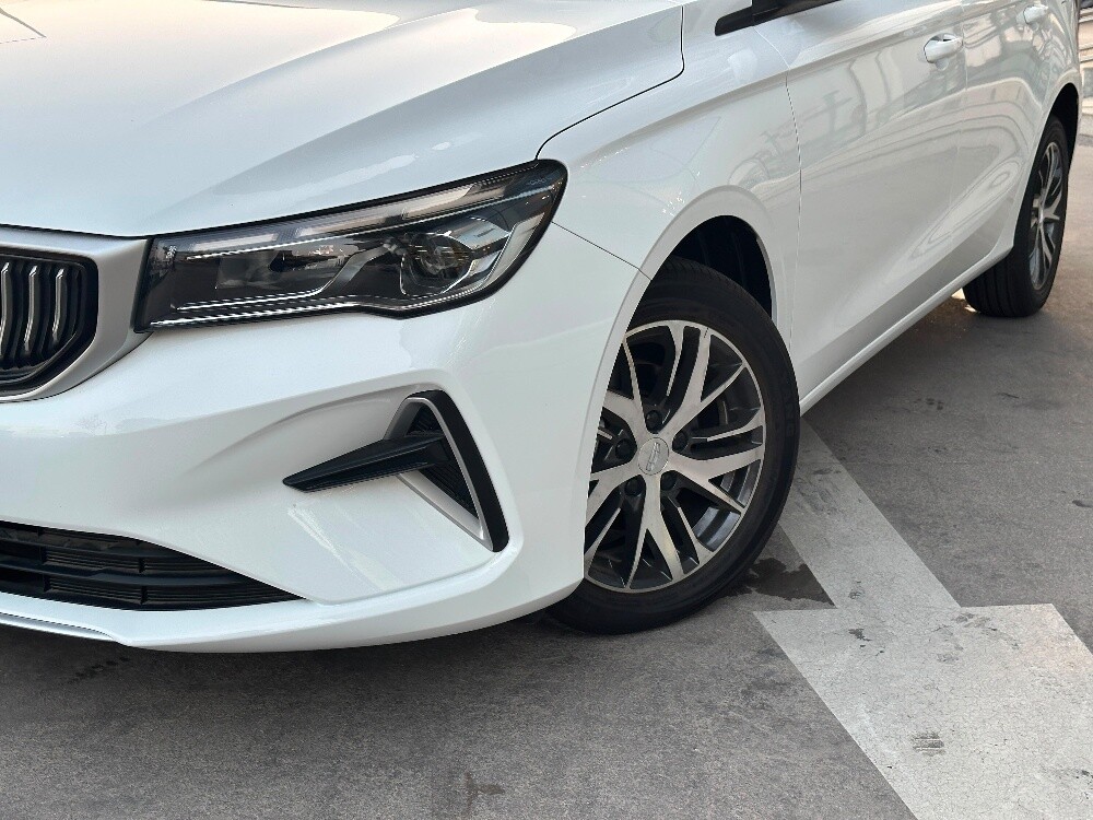 Geely Emgrand 2026 - 3