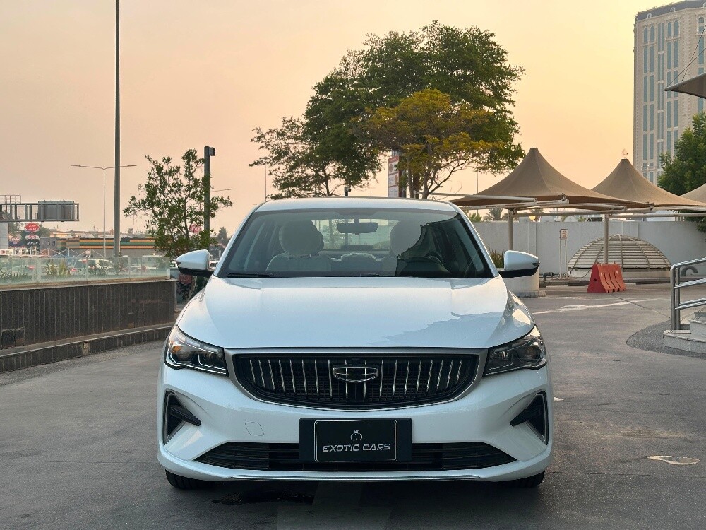 Geely Emgrand 2026 - 2