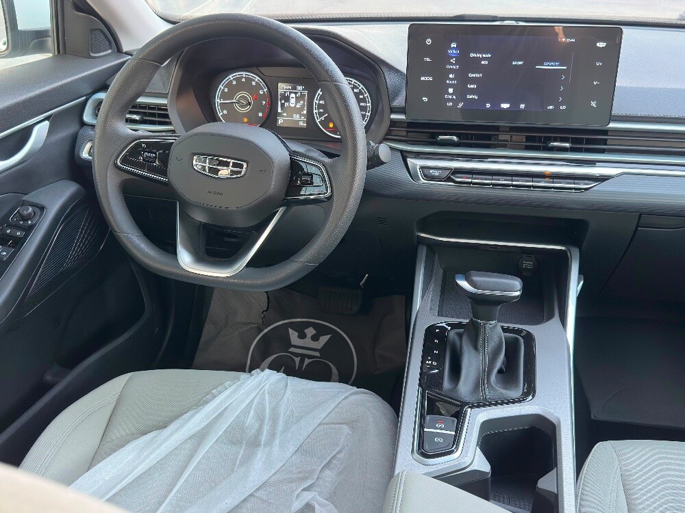 Geely Emgrand 2026 - 12