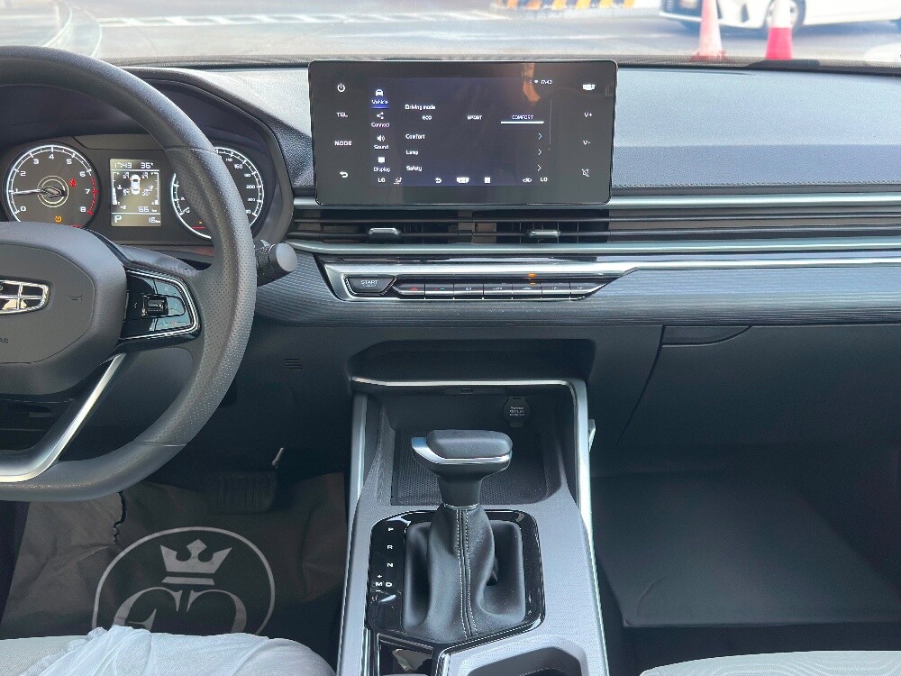 Geely Emgrand 2026 - 11