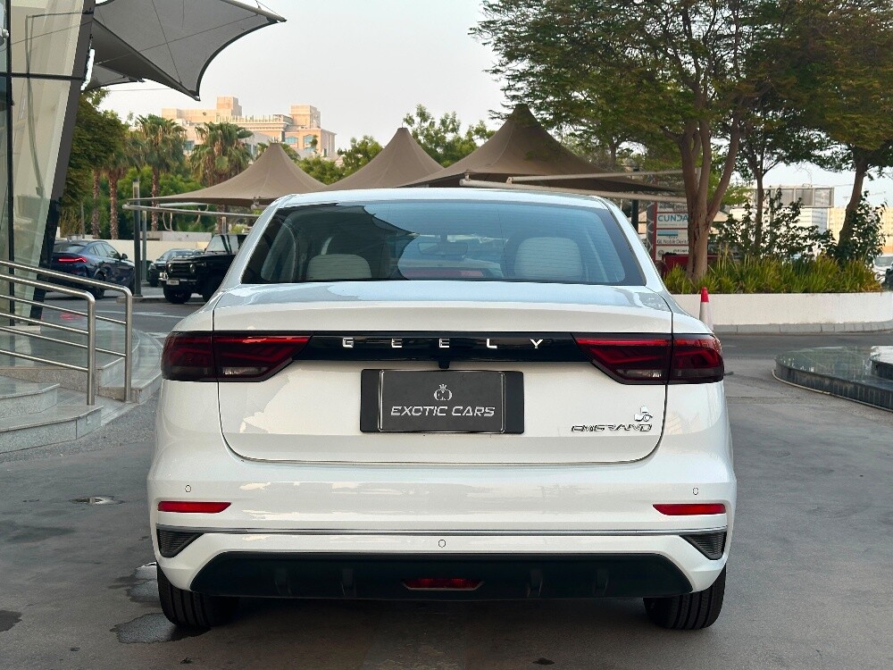 Geely Emgrand 2026 - 18