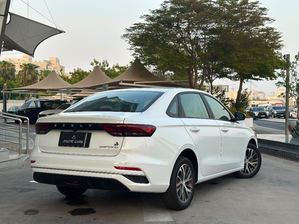 Geely Emgrand 2026 - 17