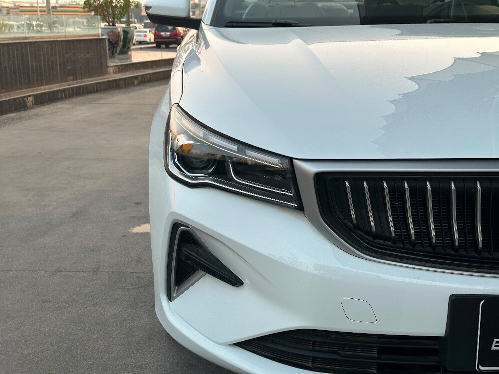 Geely Emgrand 2026 - 5