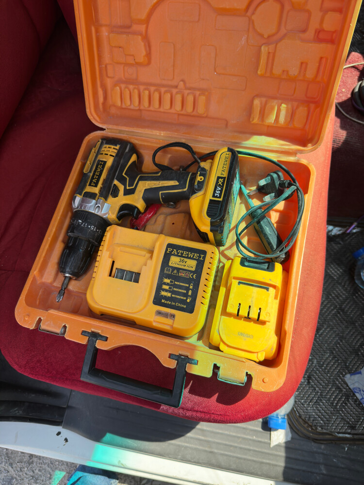 cordless drill - 2