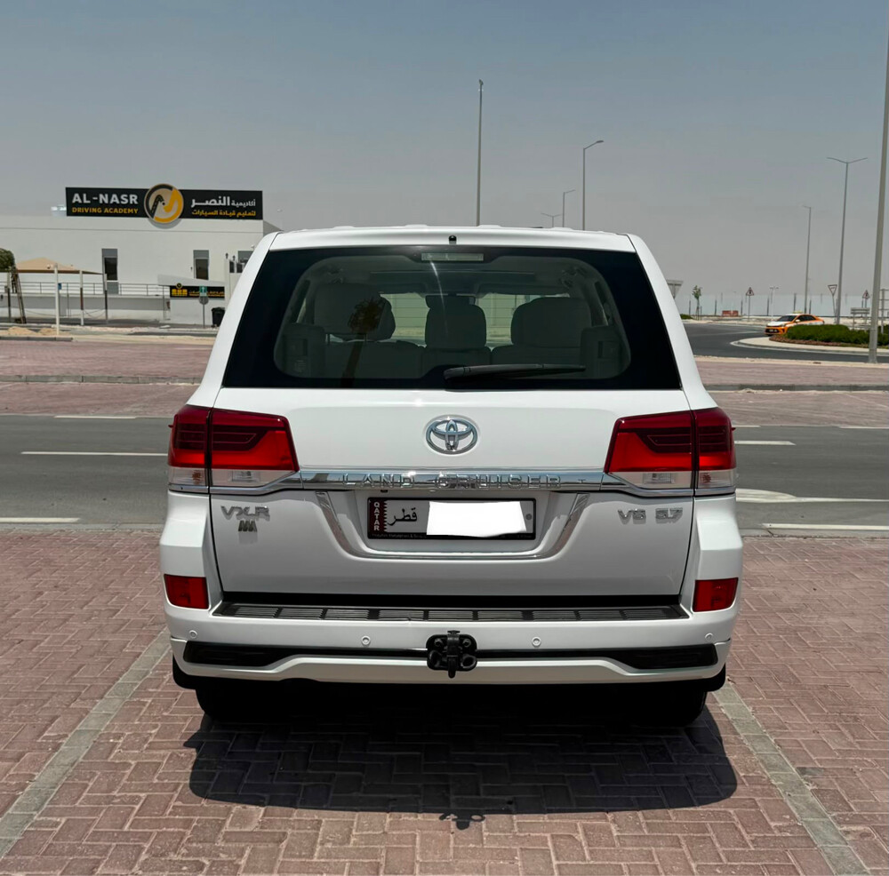 Toyota VXR 5.7 model 2018 - 4