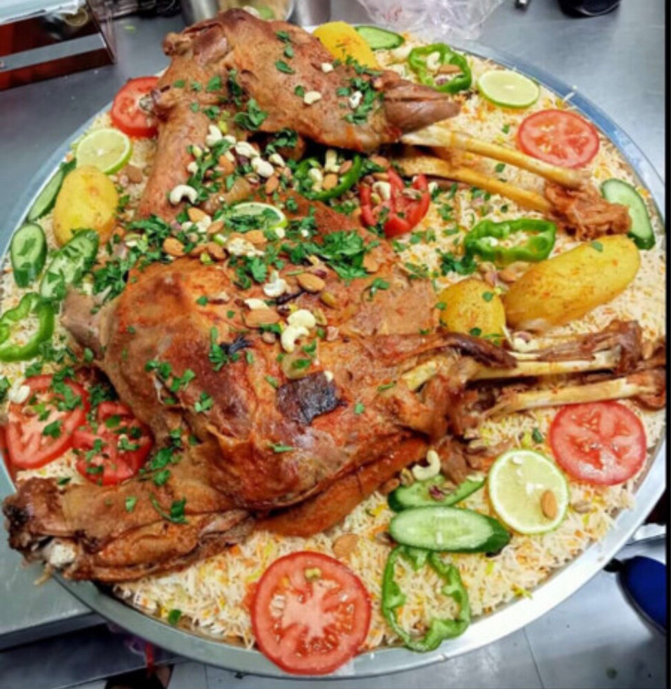 متوفر سائق و مقهوي و طباخ  - 7