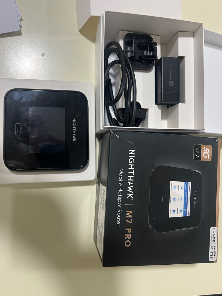 Netgear M7 Pro used 1 month - 8
