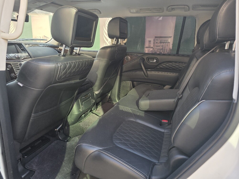 infinty qx80 low milage - 6
