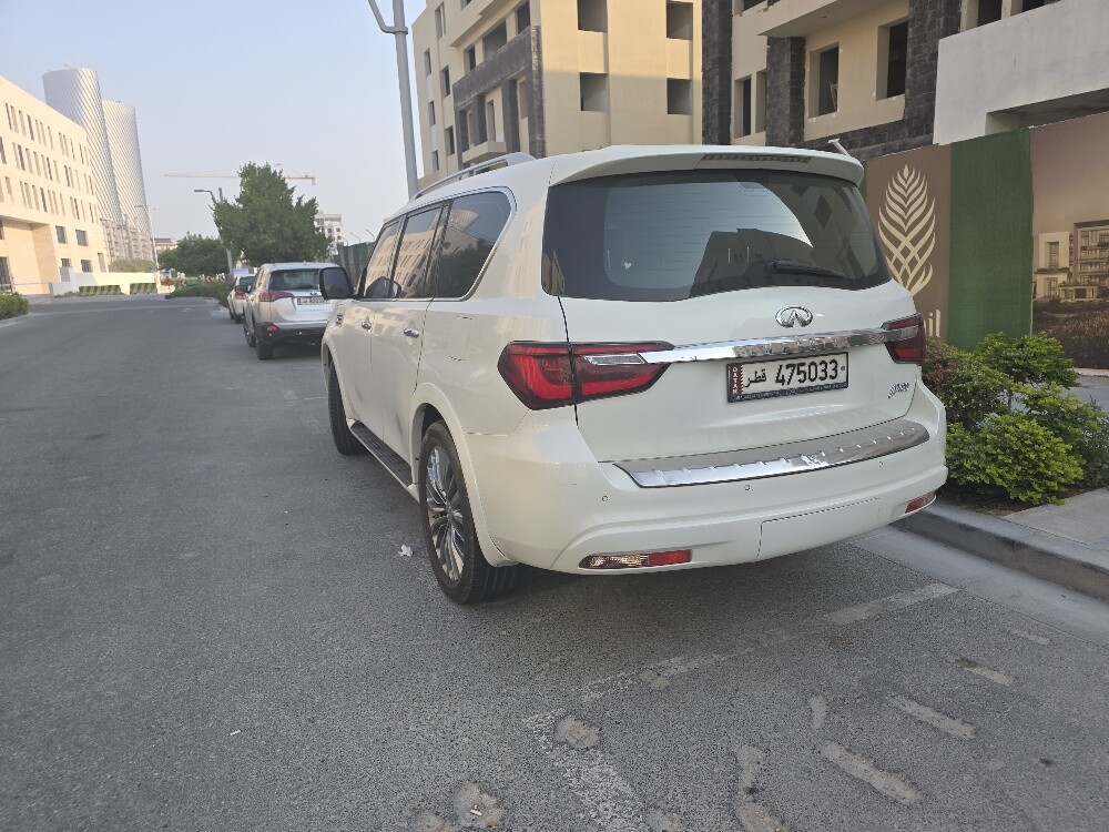 infinty qx80 low milage - 4