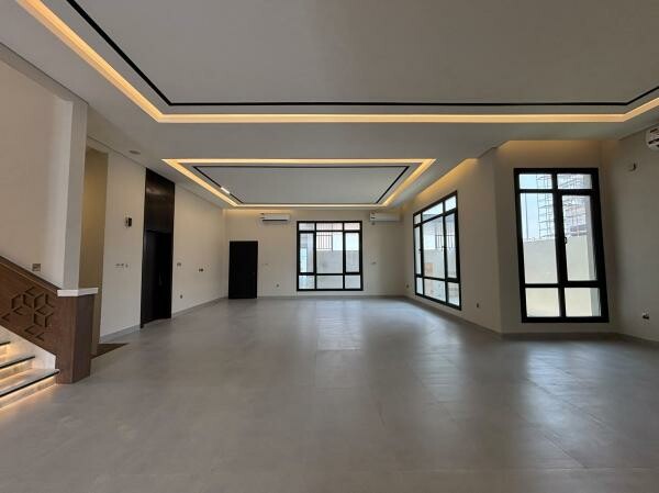 foe sale| modern villa in Al Kheesa - 12