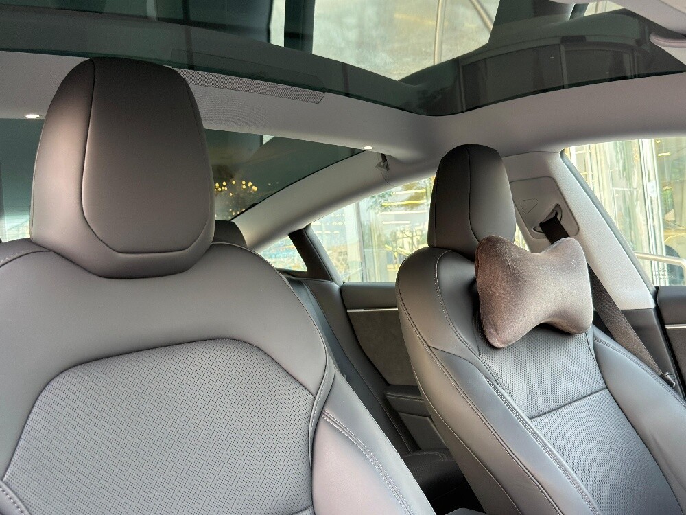 Tesla Model 3 2025 - 7