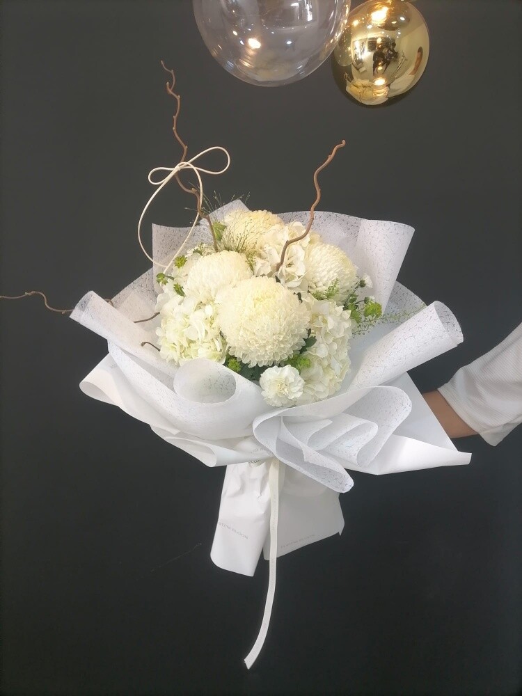 Bloom of Queen magic Floral event - 1
