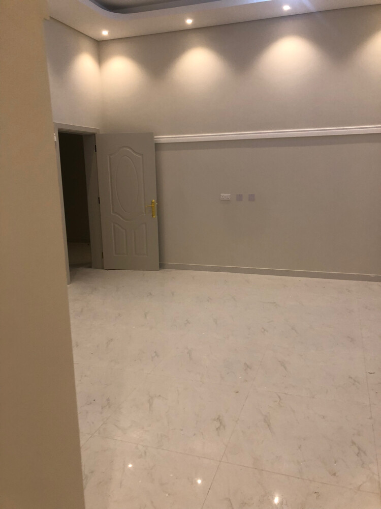 للبيع فيلا جديدة الوكير - 3