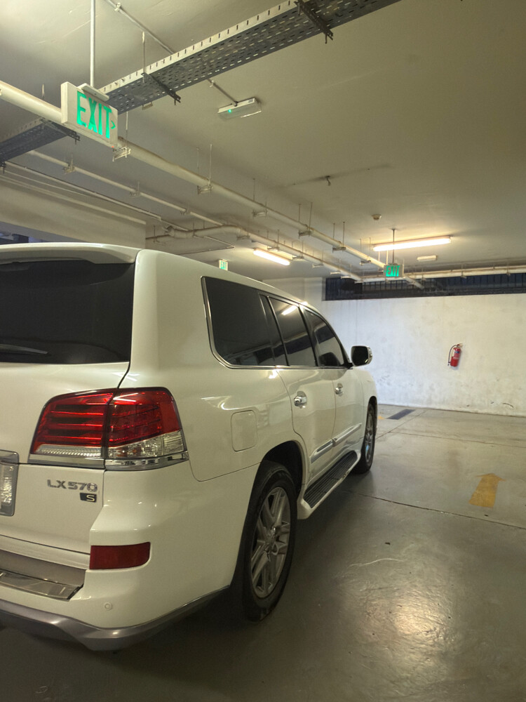 lx570 (2012) - 3
