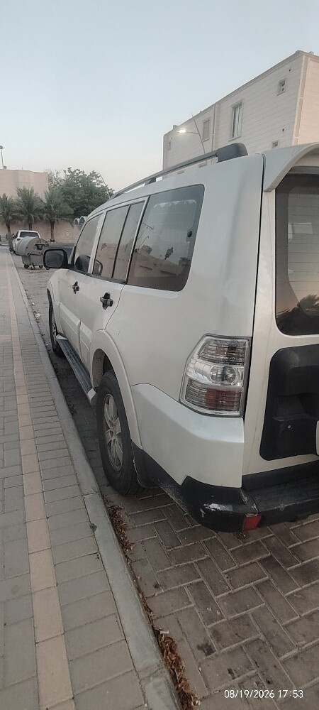 ميتسوبيشي باجيرو قاطع ١٩٨ الف - 2