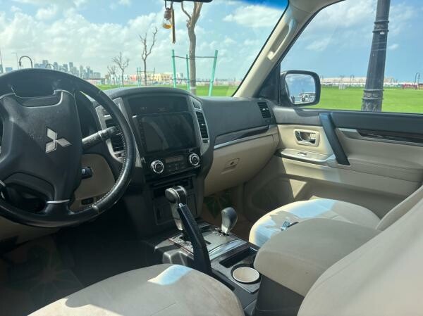 MITSUBISHI PAJERO 2017 - 4