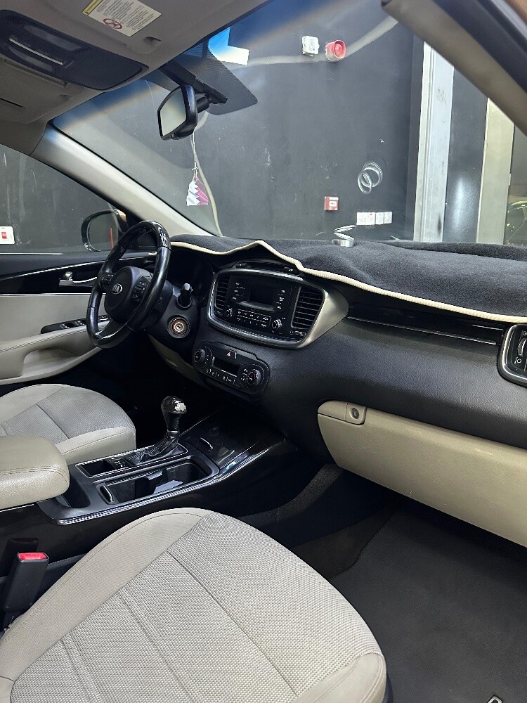 KIA SORENTO 2016 - 6