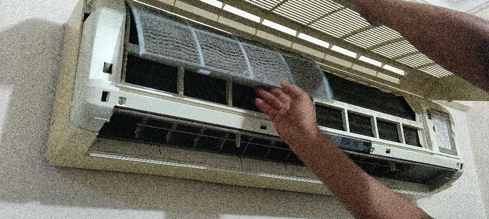 Expert AC Repaie Service In Doha, - 1