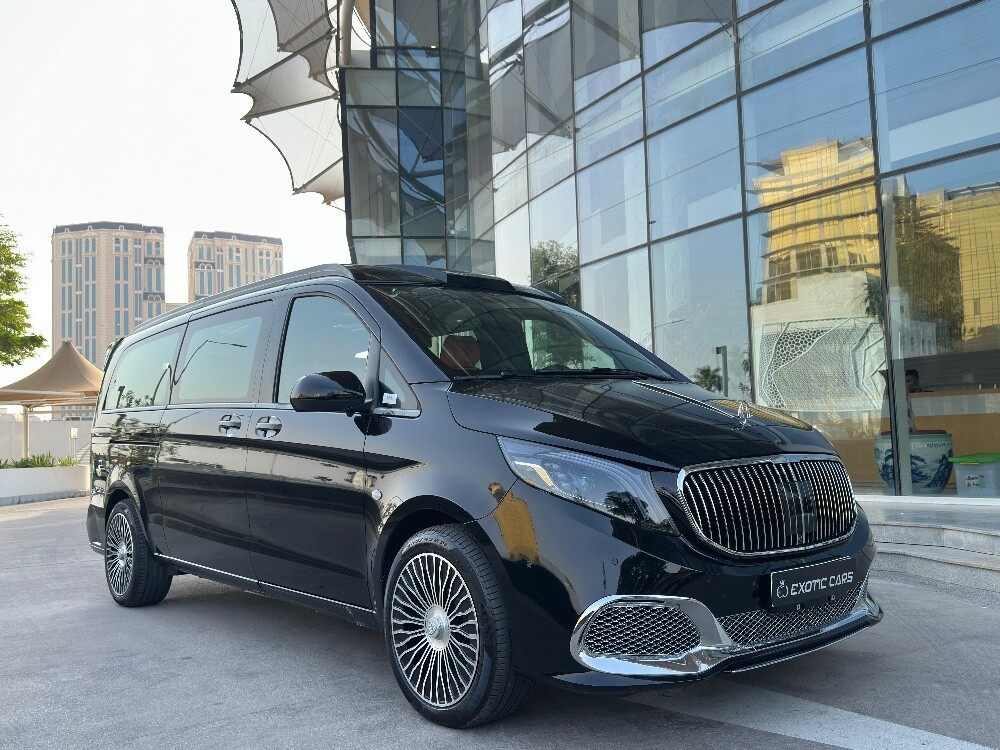 مرسيدس في 300 مايباخ 2025 - 3