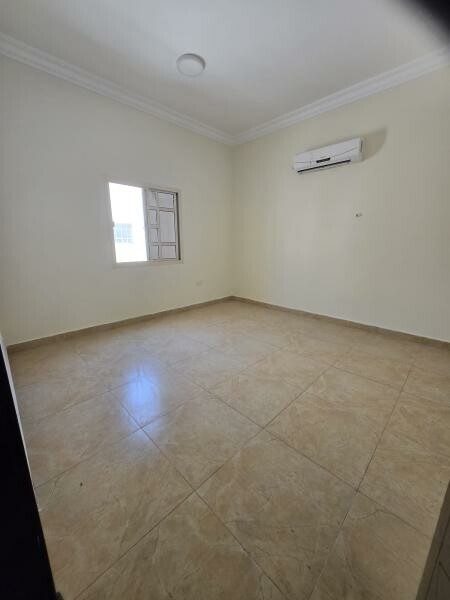5 villa Available in umm salal - 3