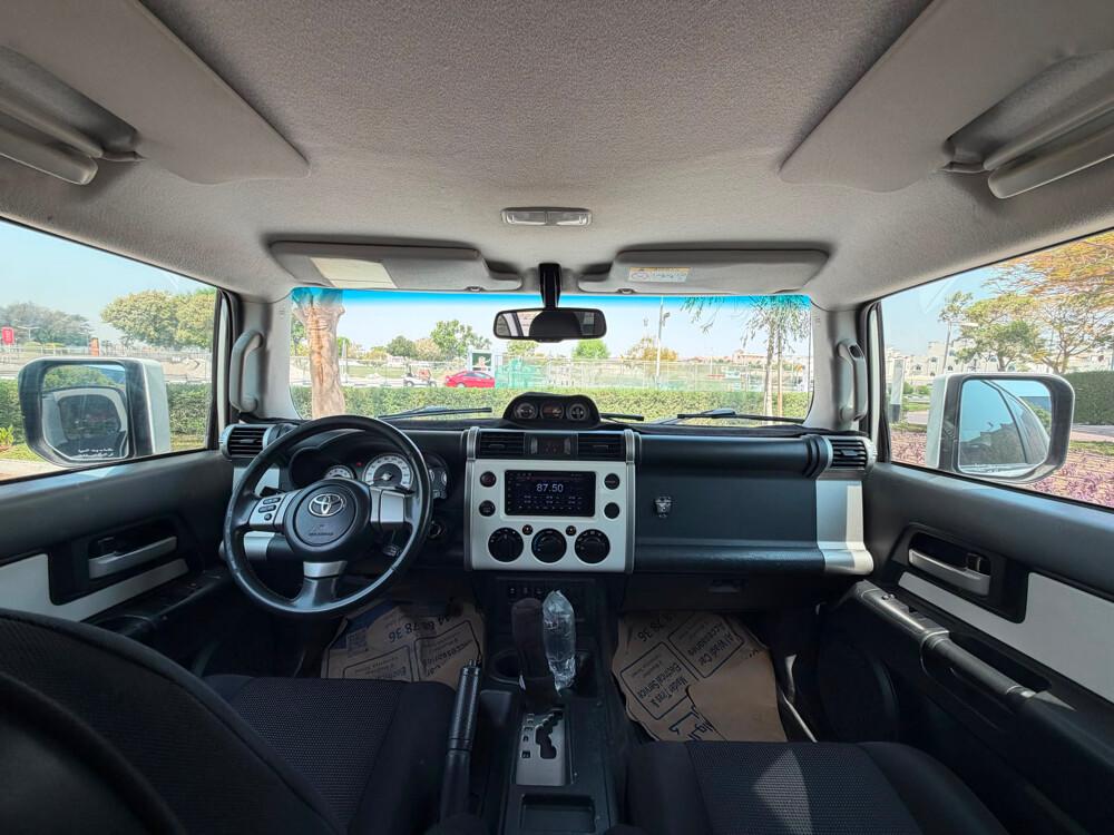 Toyota FJ Cruiser - 12