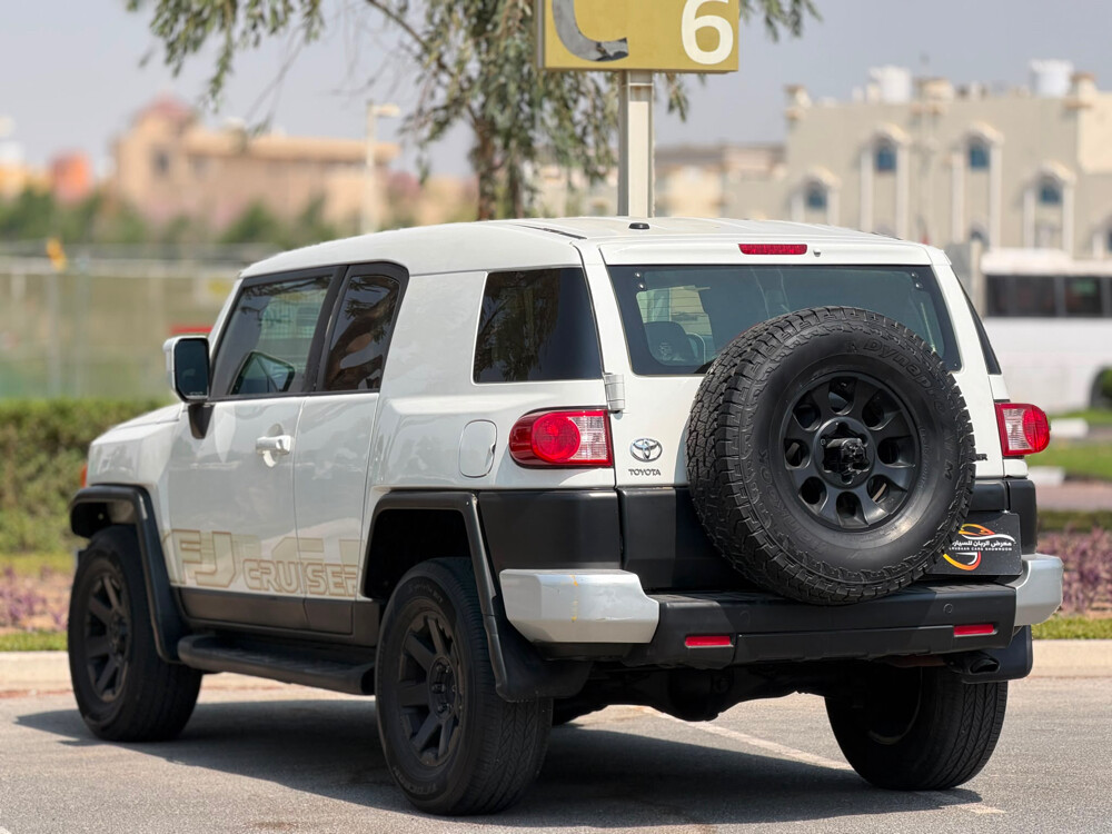 Toyota FJ Cruiser - 6