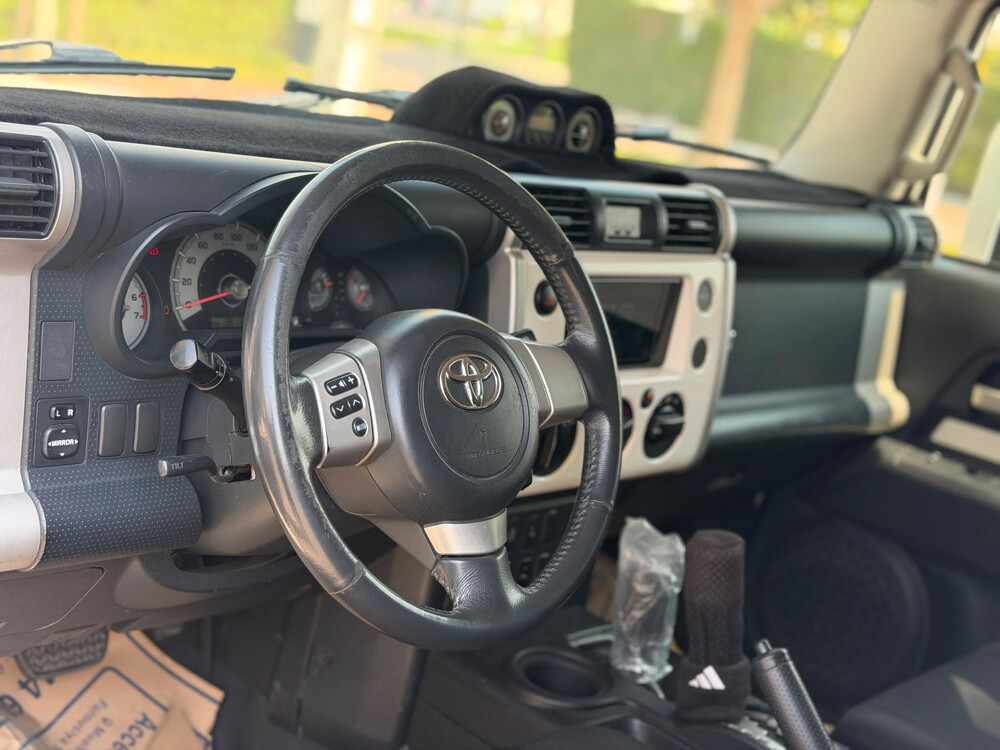 Toyota FJ Cruiser - 9