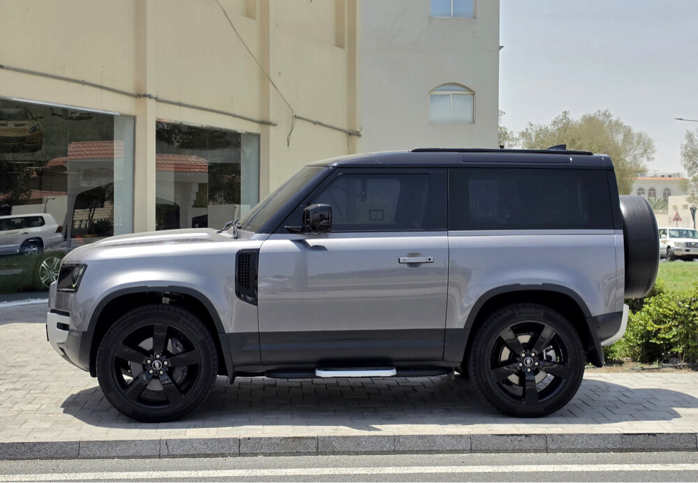 Defender 90 HSE 2023 V6 - 3