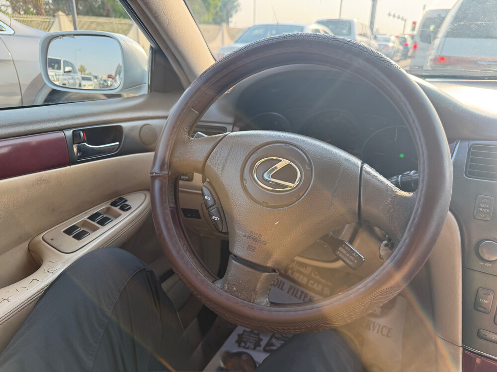 لكزس اي اس 300 - 5