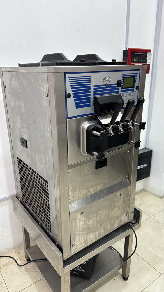 Ice cream machine - 2