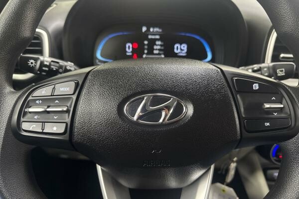 HYUNDAI VENUE 1.0L TURBO 2024 - 12