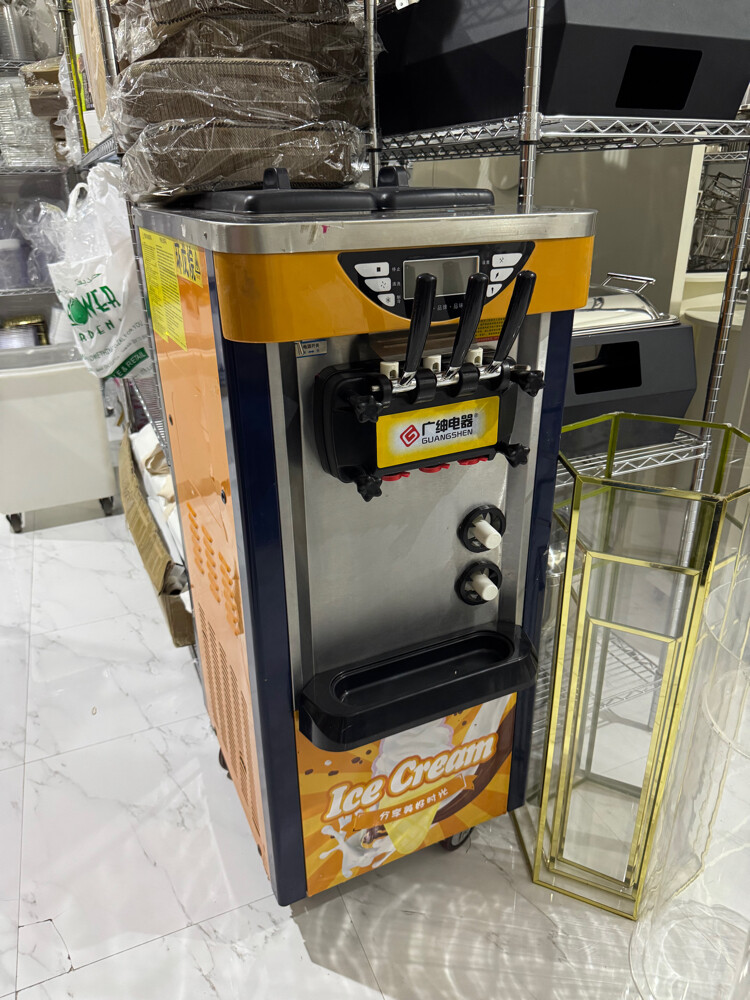 ice cream machine - 1