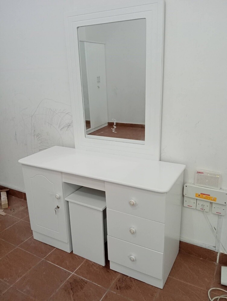 New dressing table available - 3