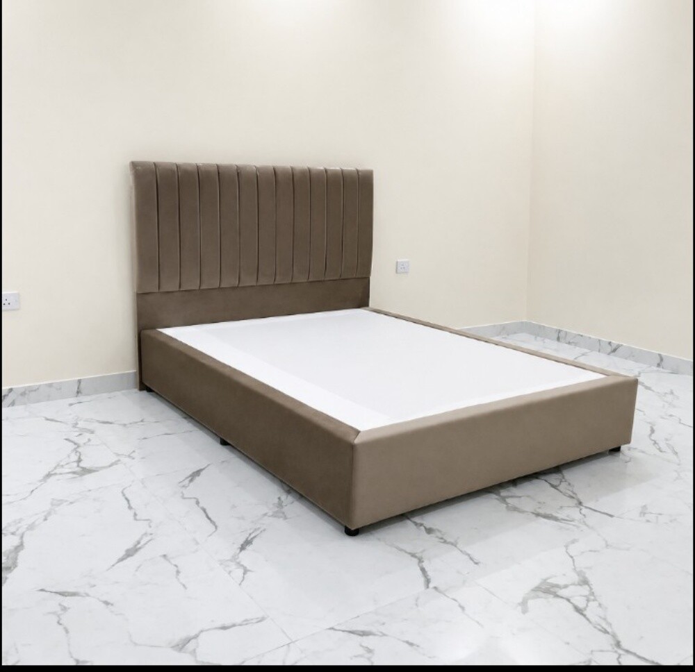 Complete bedroom set, bed, mattress - 4