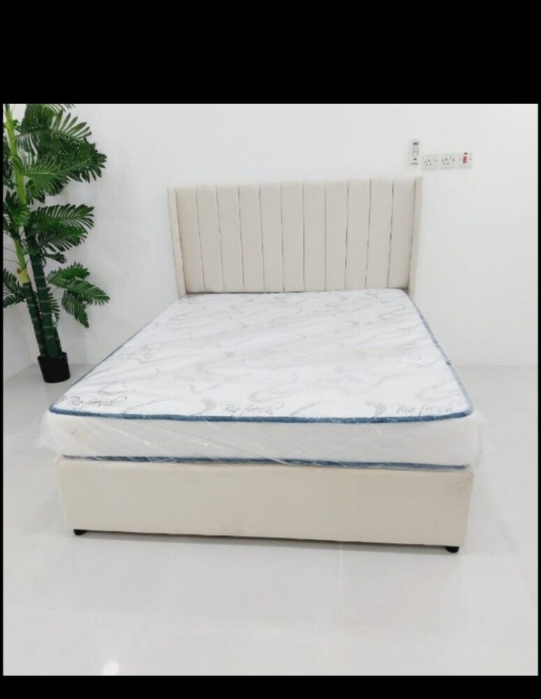 Complete bedroom set, bed, mattress - 5