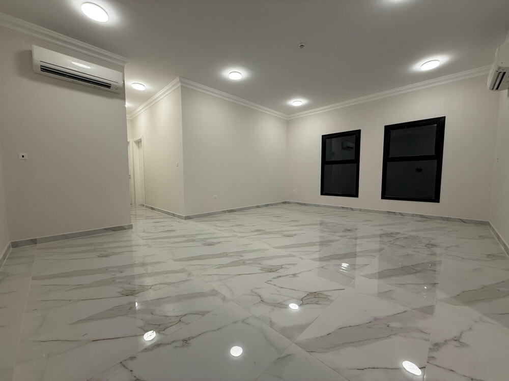 شقة اول ساكن - 3 غرف - 1
