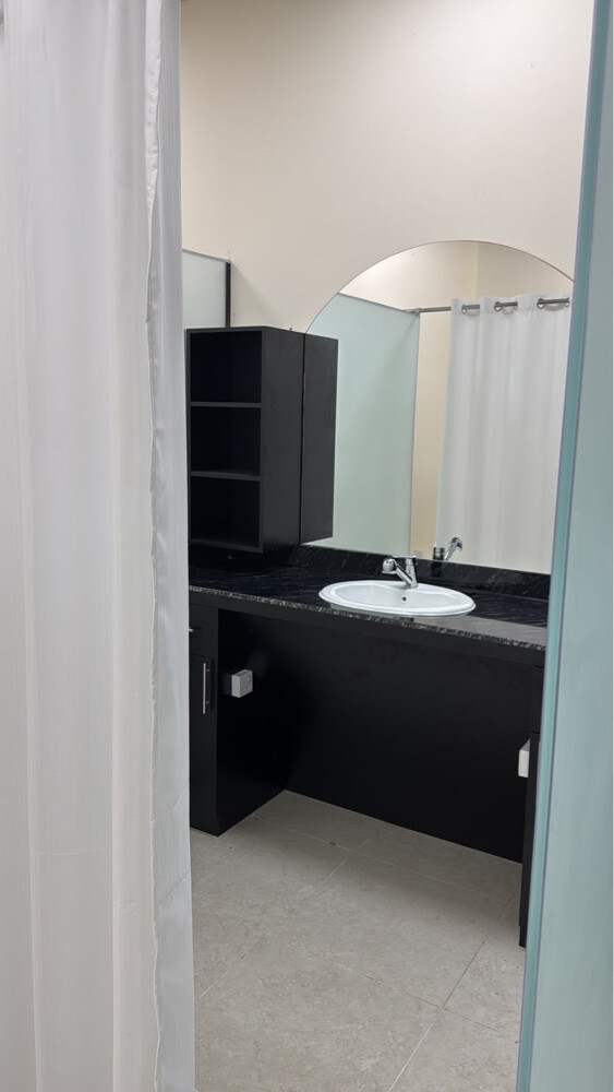 For sale men's salon - 4