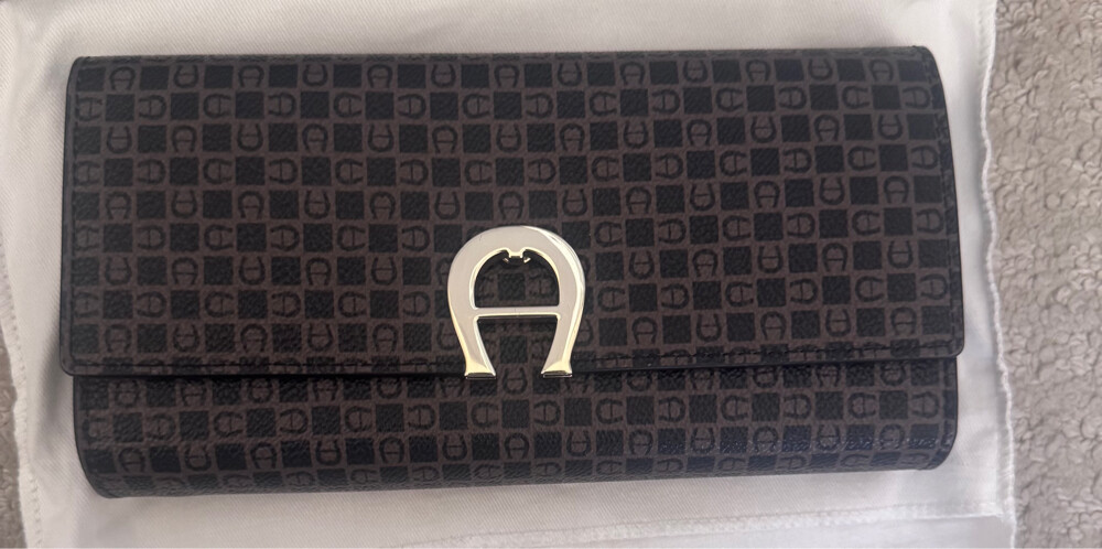 Aigner Wallet - 3