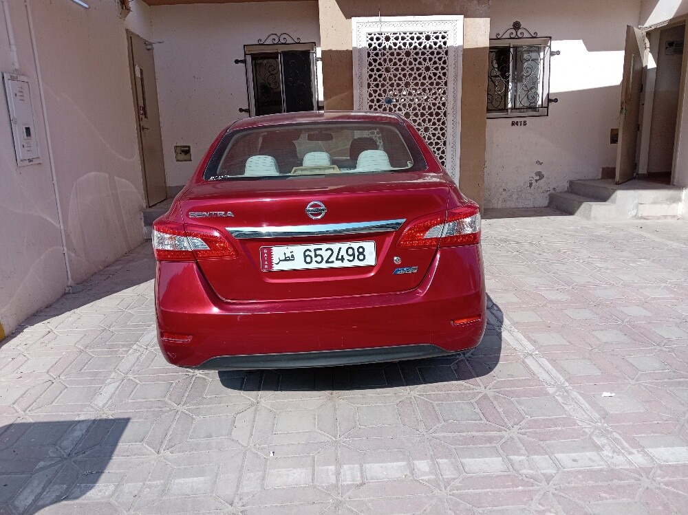 Nissan sentara - 1
