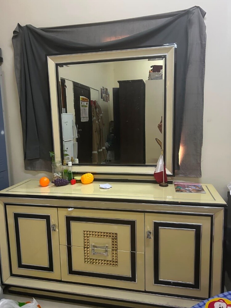 Dress table + 2 Small storage Cupbo - 1
