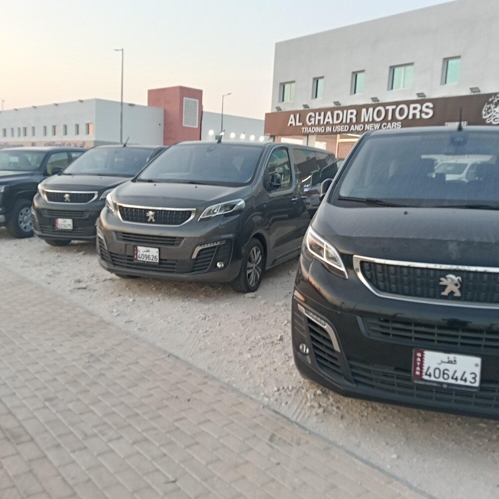 بيجو فان 2022 اسود - 10