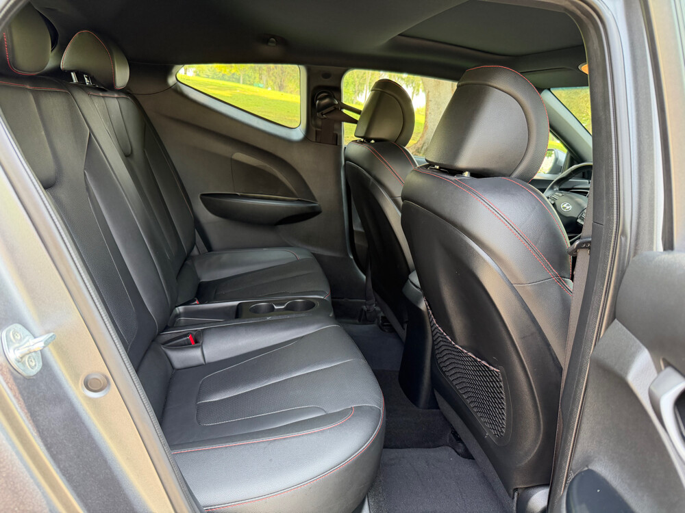 Hyundai Veloster 1.6T 2020 - 12