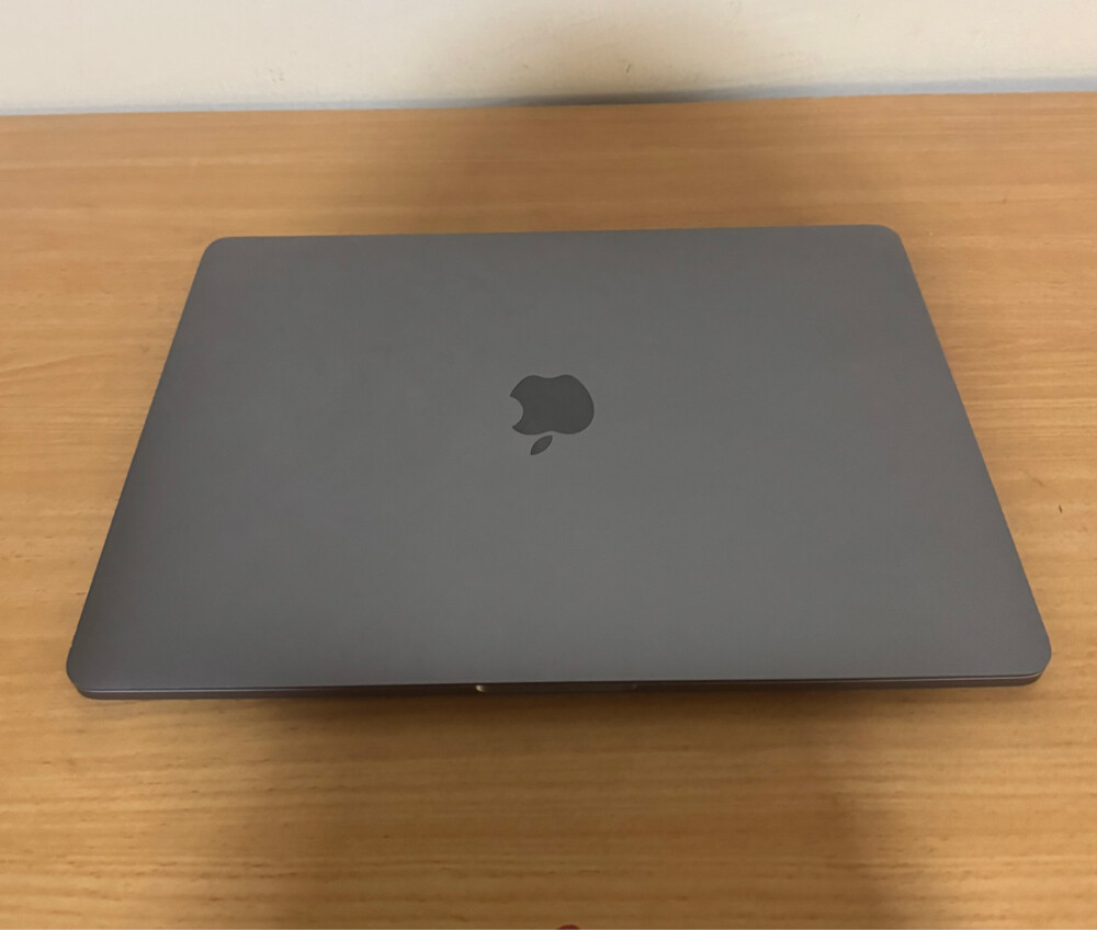 MacBook Pro 2019 , sequoia - 4