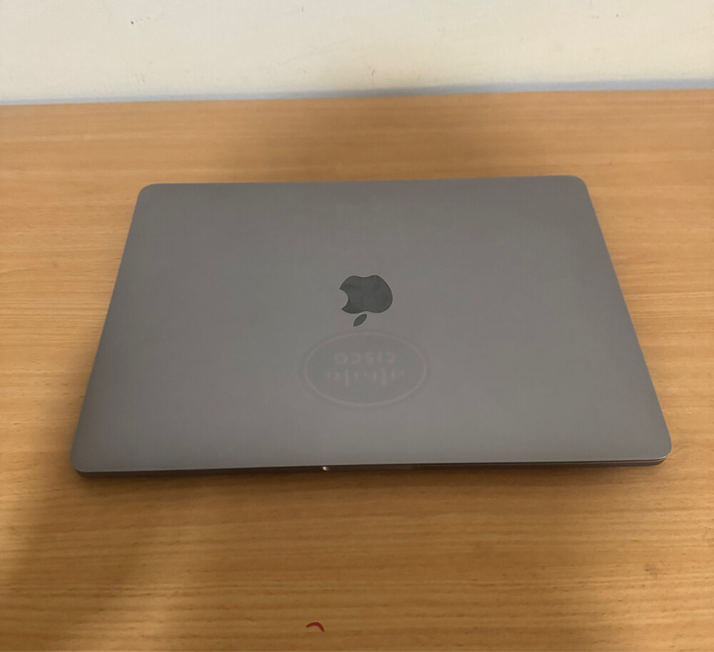 MacBook Pro 500 gb touchbar retina - 4