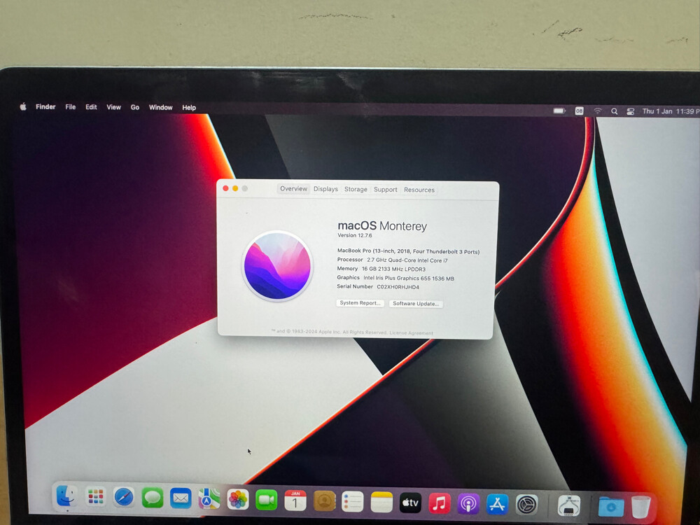 MacBook Pro 2018 core i7 ,ram 16  - 5