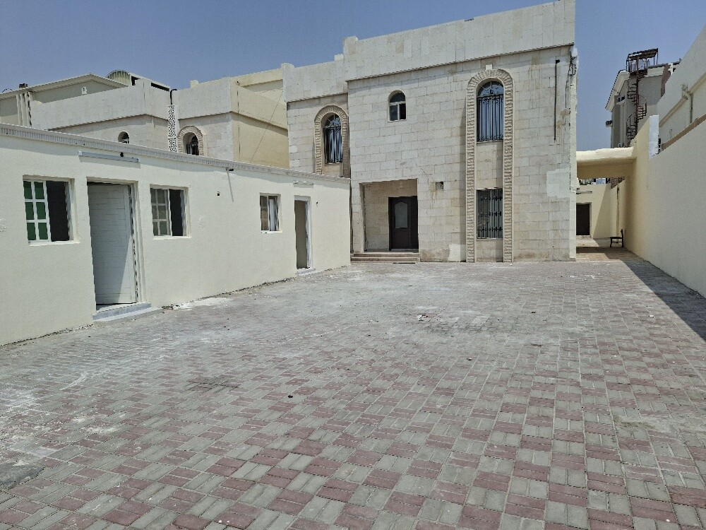 للبيع ٢فيلا جنب بعض في معيذر - 1