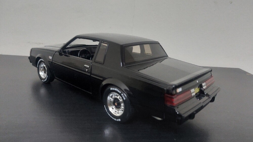 1:18 87 buick model car - 3